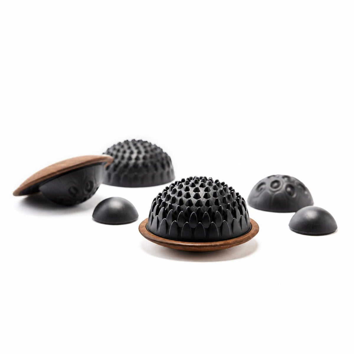#Essence_Teck MAKARLU Lotus Midnight Black avec base en teck : dômes de massage noirs en trois tailles