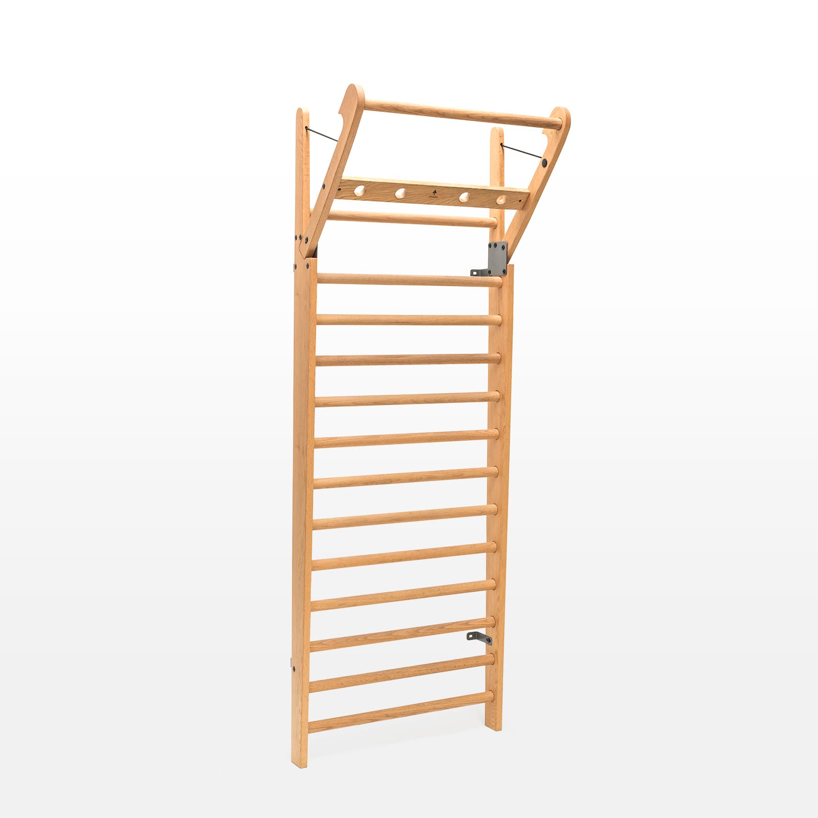 #Variante_Eiche Freigestellte NOHRD WallBar Sprossenwand aus hellem Eichenholz mit 14 Sprossen für das Home-Gym.