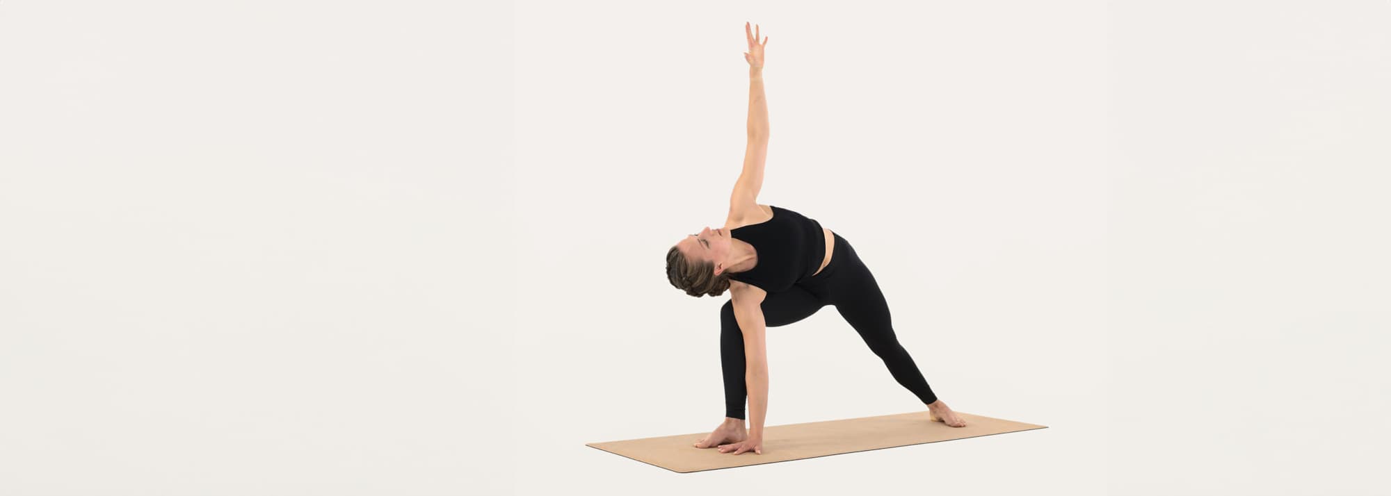 Rutschfeste Yogamatte von rollholz für stabiles Training und Übungen zur Mobilisation.